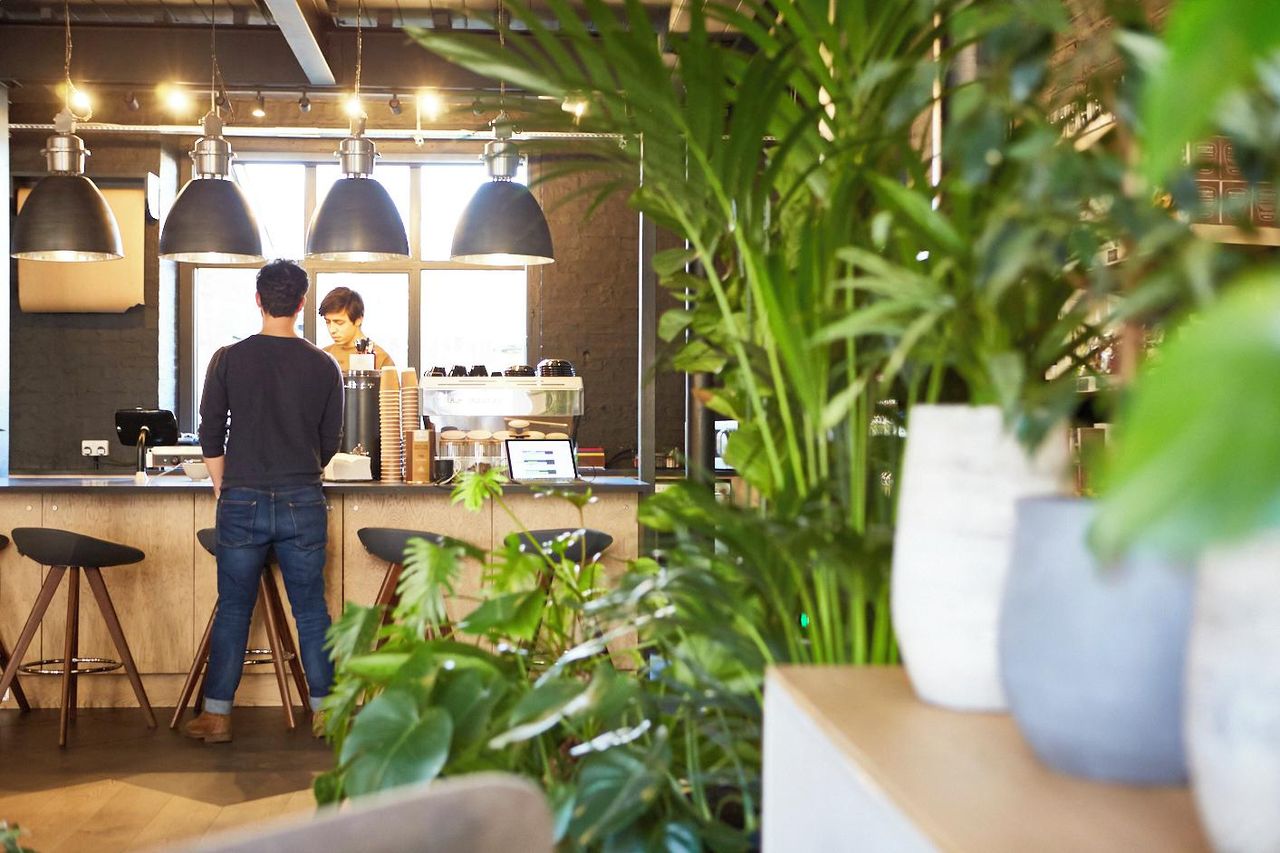 London workshop spaces Cafe Cafe Lounge image 6