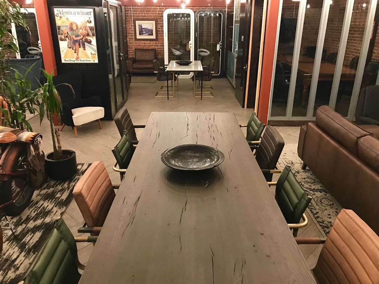 San Francisco corporate event spaces Galerie Retail Lounge image 4