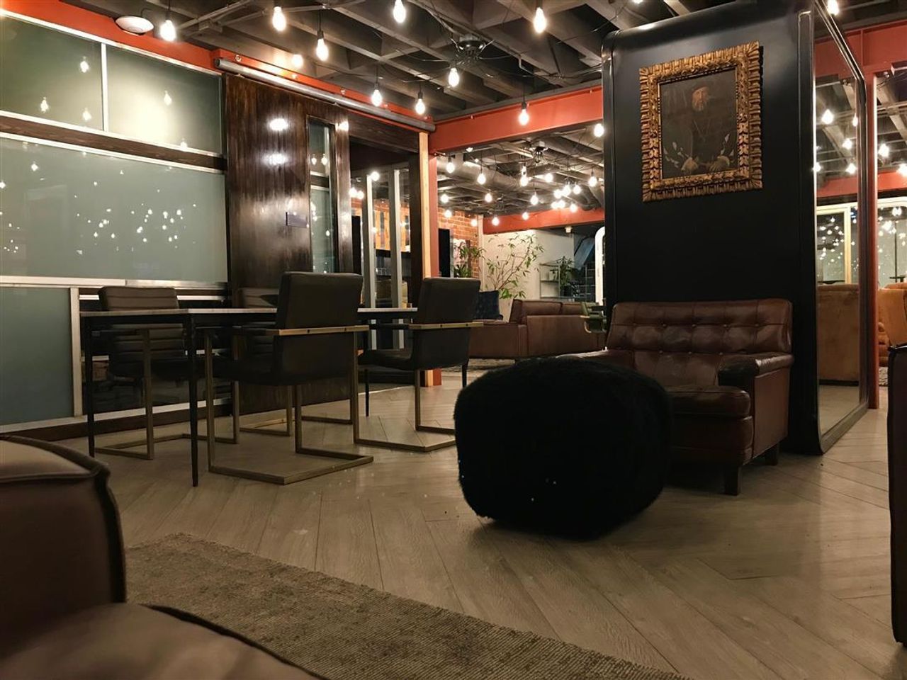 San Francisco corporate event spaces Galerie Retail Lounge image 6