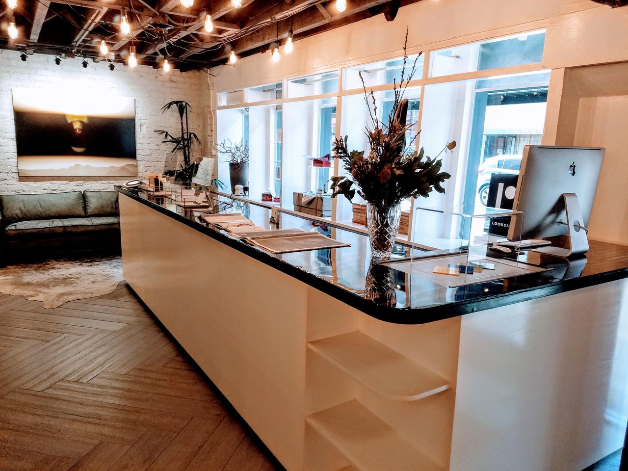 San Francisco corporate event spaces Galerie Retail Lounge image 10