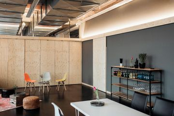 Nuremberg training rooms Meeting room 100 m² light-flooded loft image 7