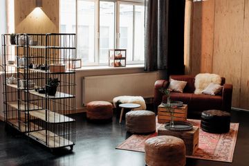 Nuremberg training rooms Meeting room 100 m² light-flooded loft image 2