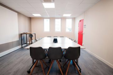 Lyon workshop spaces Meetingraum  image 1