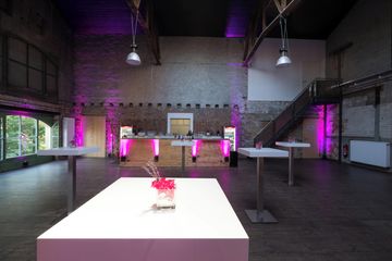 Leipzig corporate event spaces Industriegebäude Kantine im Westen Leipzig image 2