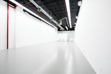 NYC corporate event spaces Industriegebäude Multi-Use Space image 3