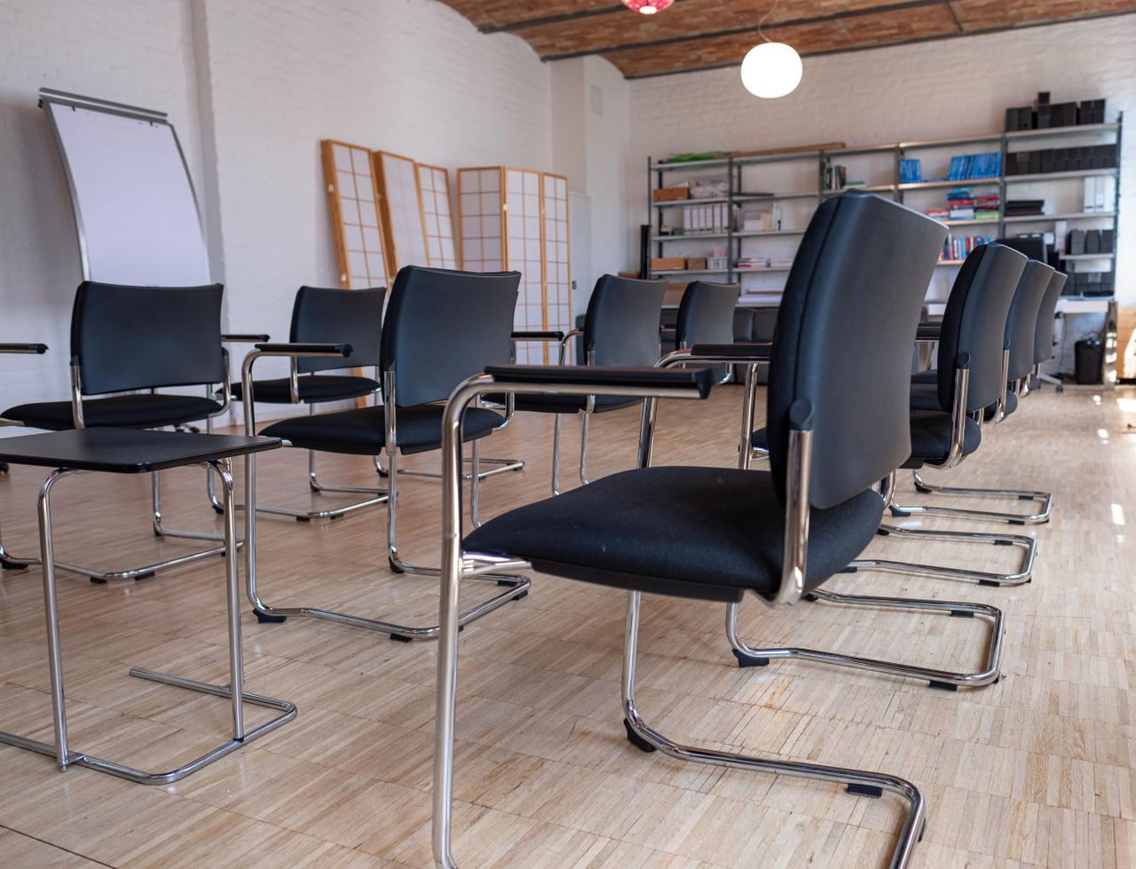 Berlin training rooms Coworking Space Conference room image 10