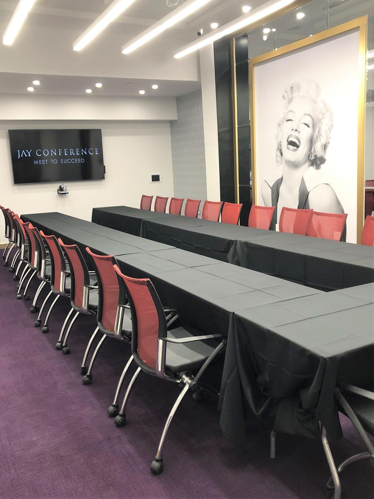 NYC training rooms Meeting room Monroe Meeting Room image 3