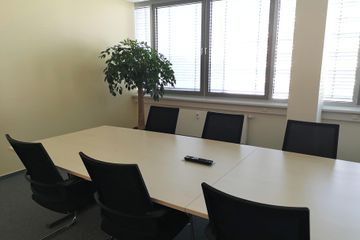 Rest of the World workshop spaces Boardroom Besprechungsraum image 3