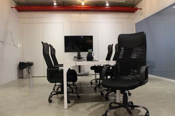 NYC workshop spaces Meeting room Conference Room image 12