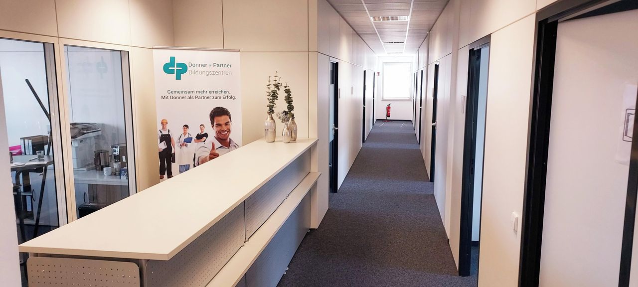 Karlsruhe Schulungsräume Function Room Konferenzraum image 1