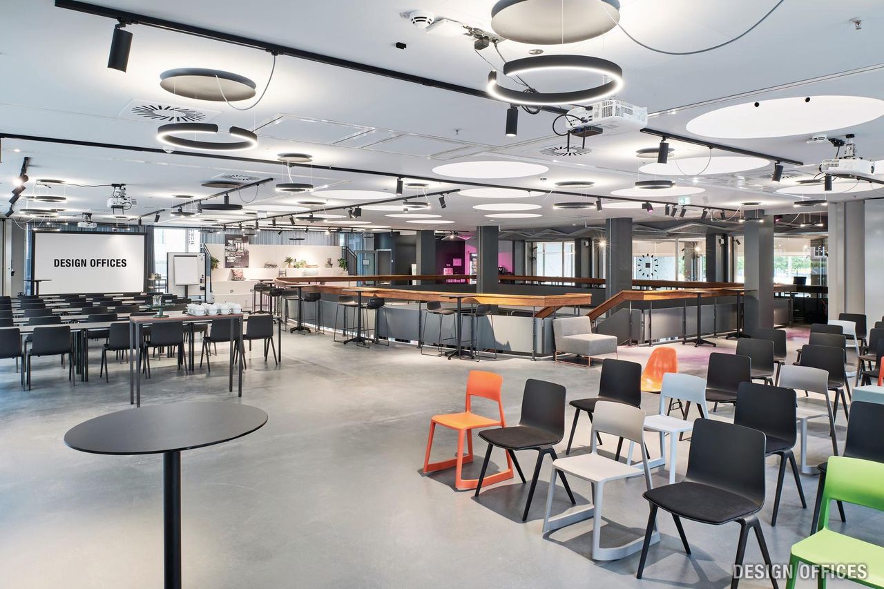 Leipzig  Business center Arena (TR I - V) image 1