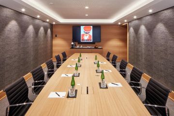 Zurich training rooms Meeting room Meeting room image 2