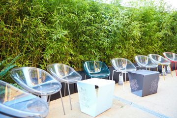 London training rooms Backyard Private Outdoor Courtyard image 2