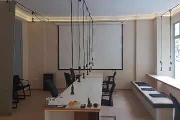 Berlin training rooms Coworking Space Meetingraum image 1