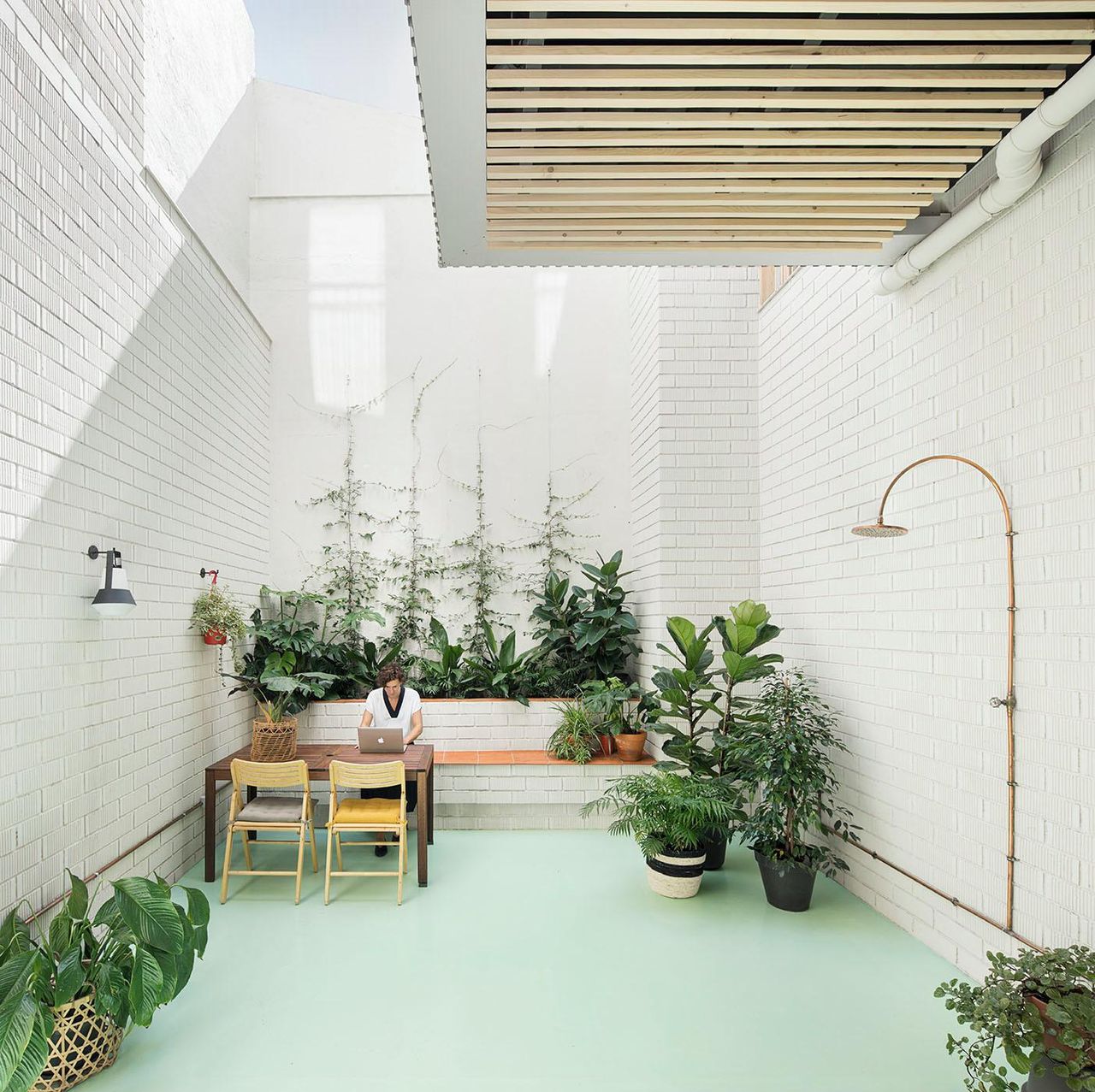 Barcelona training rooms Industriegebäude Garten Raum image 7