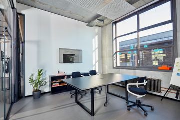 Frankfurt training rooms Meeting room Talk image 0