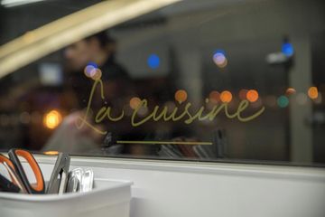 Lyon corporate event spaces Restaurant Bus Restaurant image 9