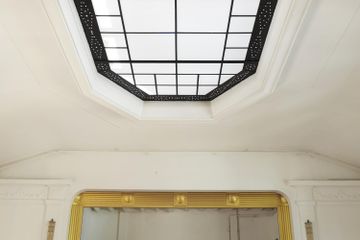 Paris training rooms Historic venue Le Solaris image 1