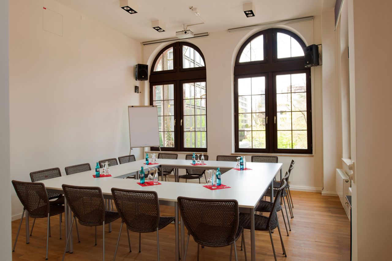 Frankfurt am Main seminar rooms Historisch gebouw Conference Room 1 image 3
