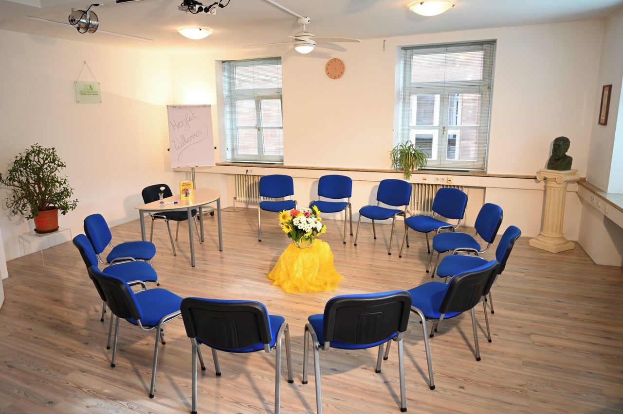 Nuremberg training rooms Vergaderruimte Bright seminar room image 3