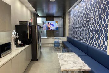 NYC training rooms Meetingraum Meeting room B for up to 8 people image 26