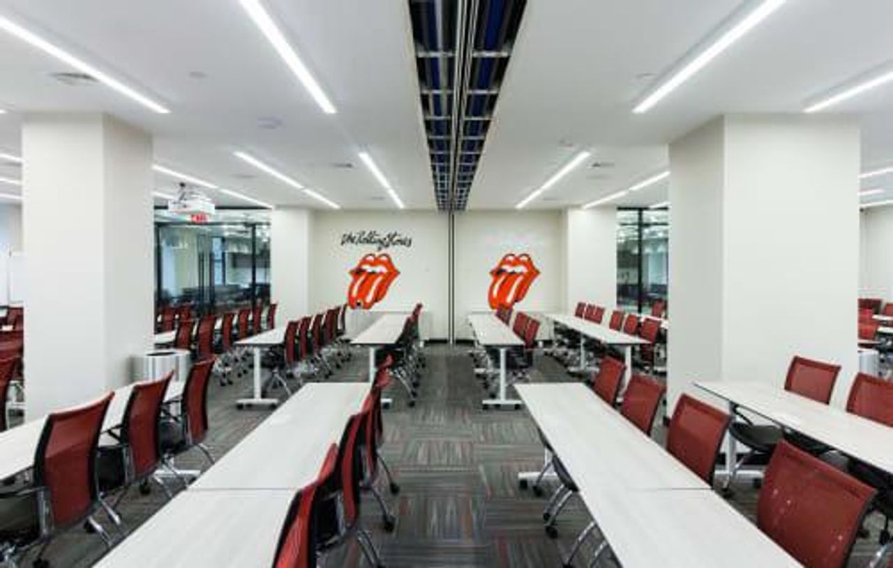 NYC training rooms Meetingraum Rolling Stones image 15