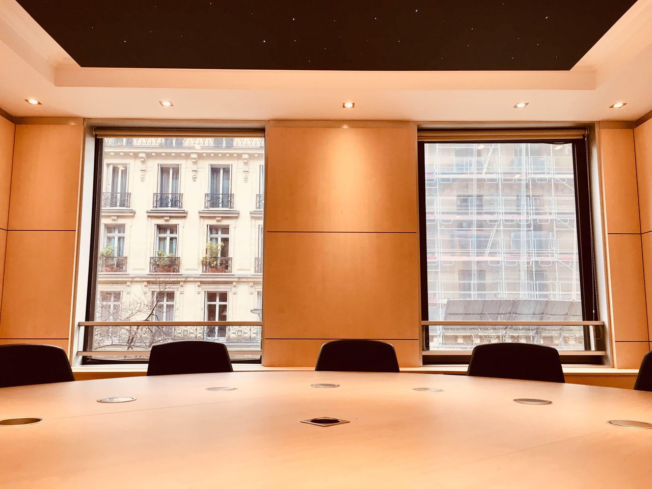 Paris training rooms Meeting room Moon image 3