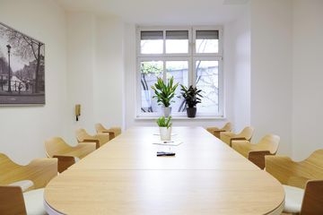 Berlin workshop spaces Meeting room Conference Room image 2
