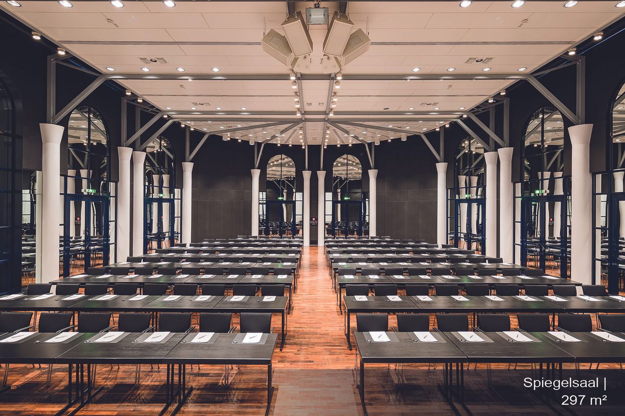 Rest der Welt training rooms Außergewöhnlich Spiegelsaal image 2