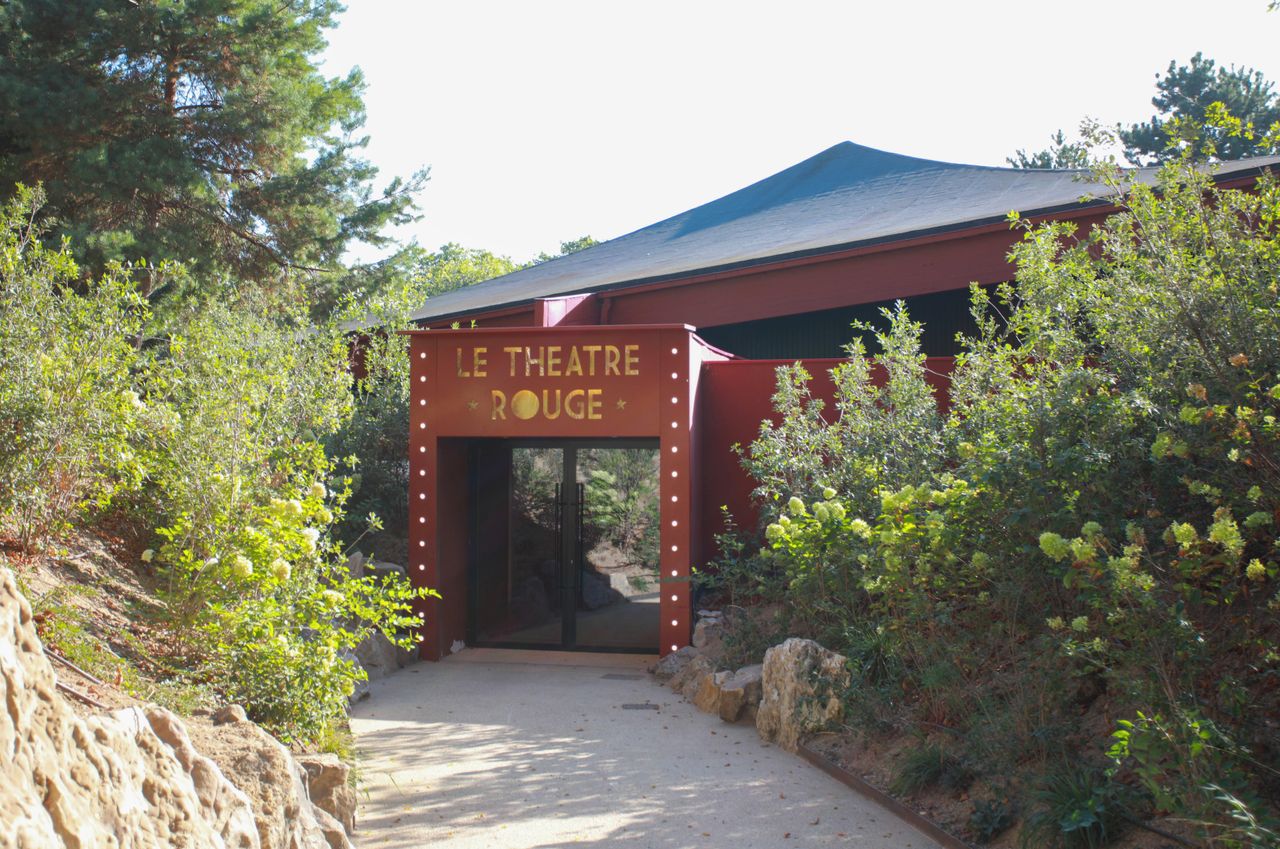 Paris training rooms Unusual venue Le Théâtre Rouge image 15