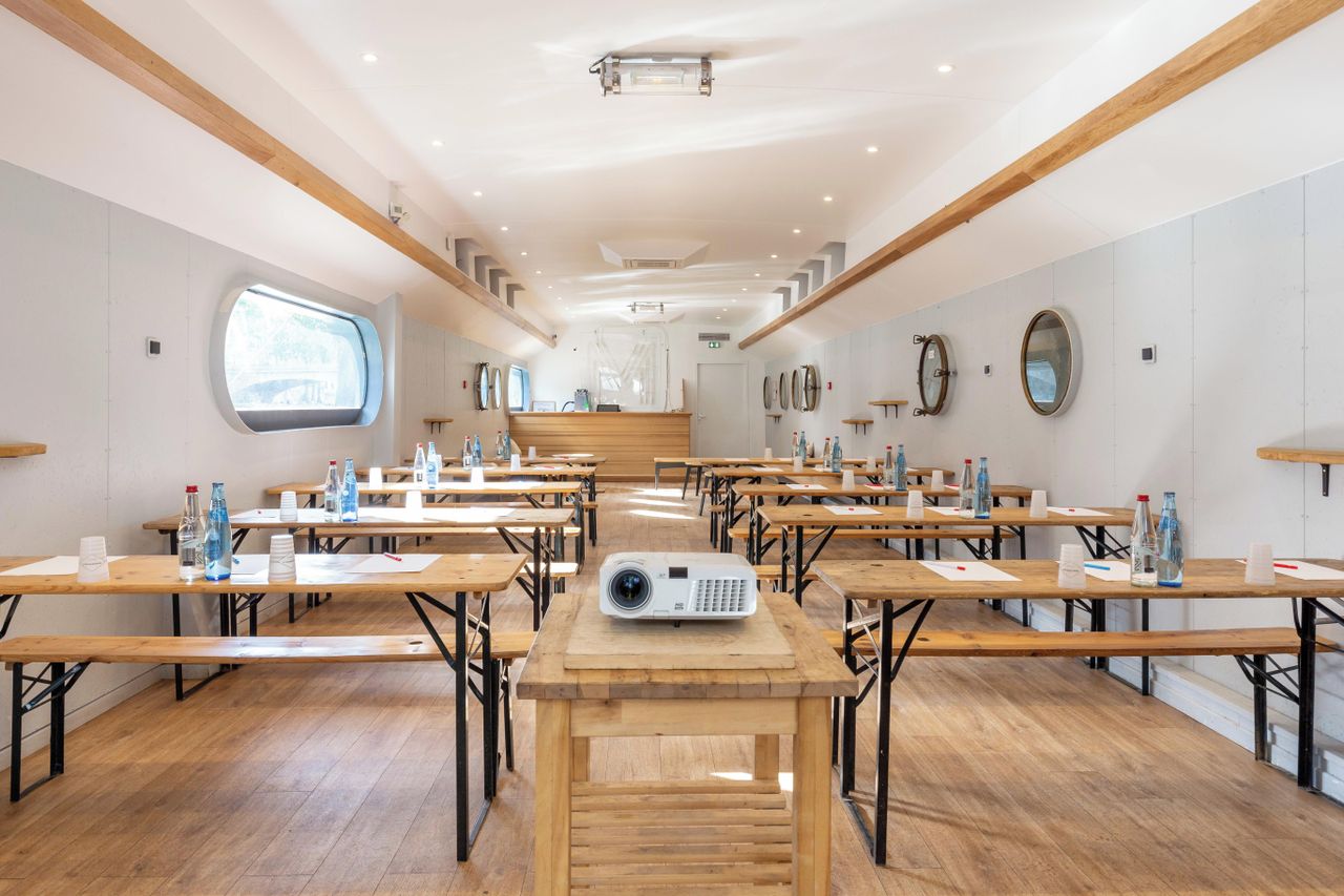 Parijs training rooms Boot Les Maquereaux image 3