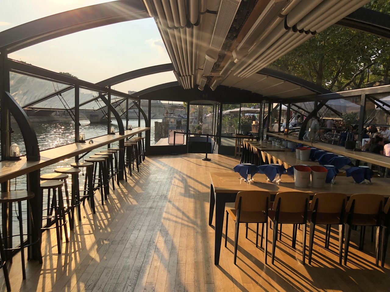 Parijs training rooms Boot Les Maquereaux image 4