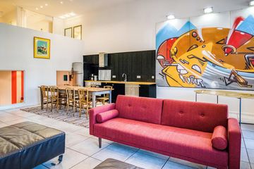 Marseille training rooms Private residence Sylvie's loft image 4