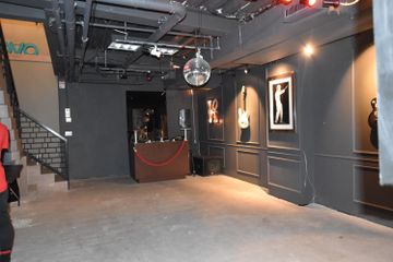 NYC workshop spaces Partyraum Lower Level Bowery Cocktail Lounge Space image 1