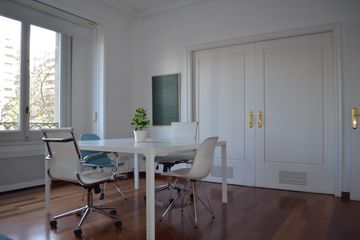 Barcelona training rooms Meeting room Office image 1