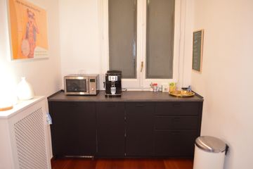 Barcelona training rooms Meeting room Office image 4