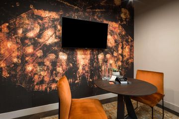 London training rooms Meeting room Meeting Room 3 image 0