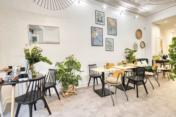 Paris training rooms Cafe Coffee shop image 0