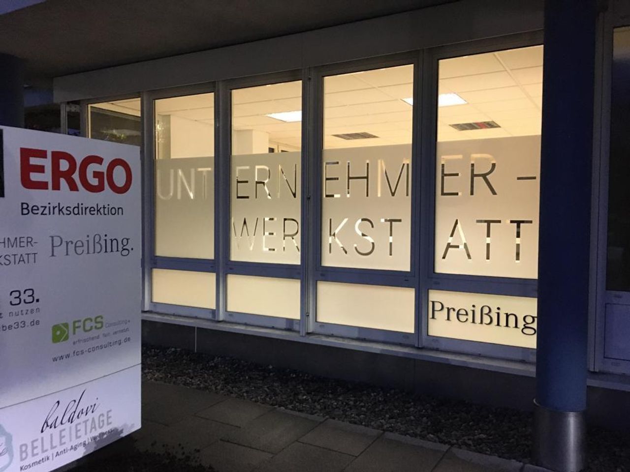 Stuttgart workshop spaces Meeting room Meeting room image 5