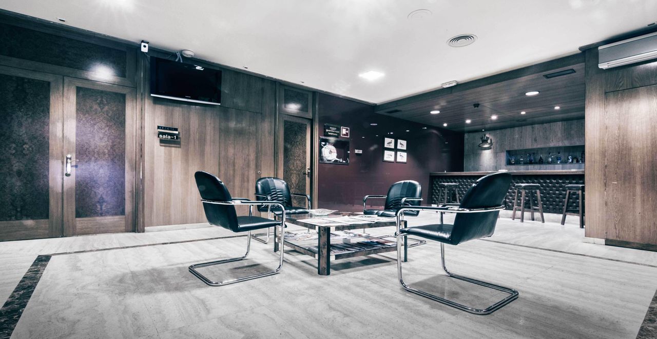 Madrid training rooms Vergaderruimte MEETING ROOM 2+3 (140 m2) image 14