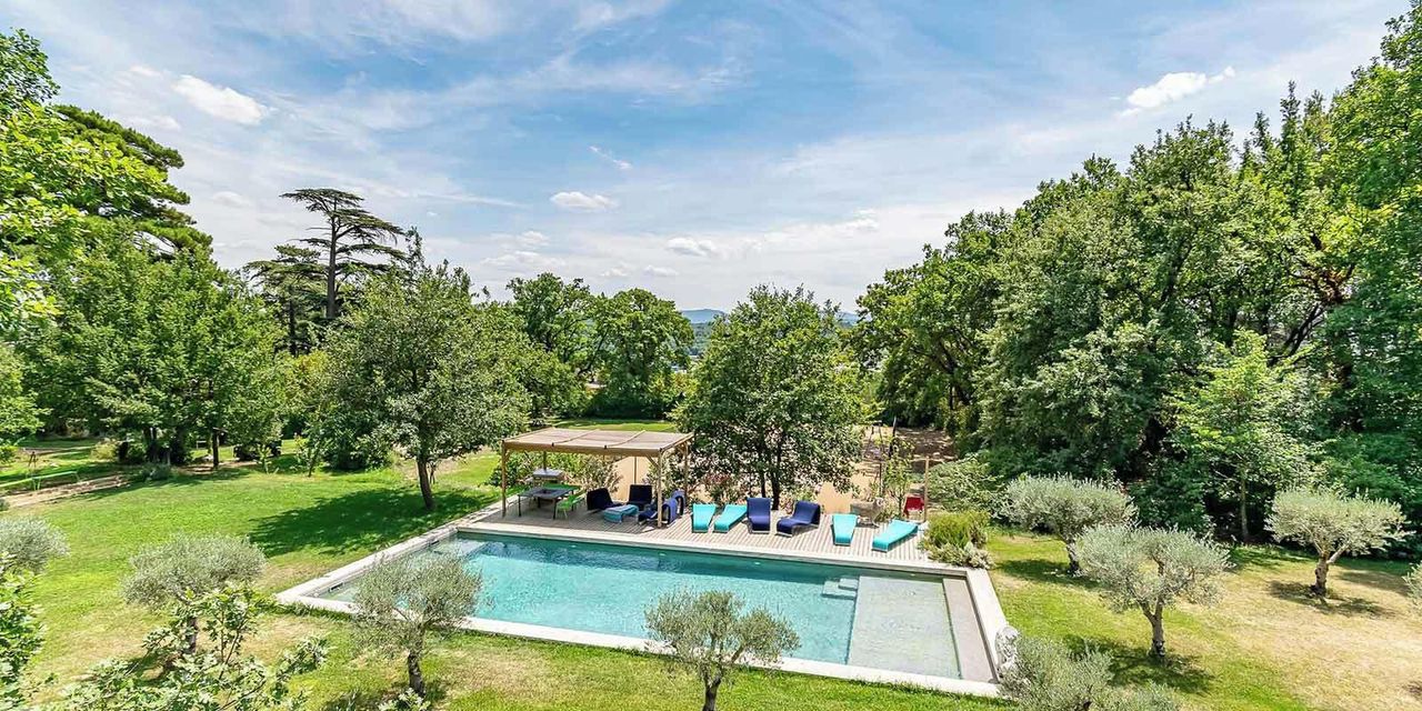 Rest of the World training rooms Unusual venue la maison Palatine image 12