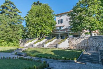 Rest of the World training rooms Unusual venue la maison Palatine image 2