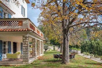 Rest of the World training rooms Unusual venue la maison Palatine image 3