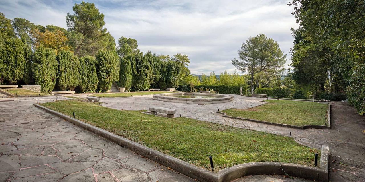 Rest of the World training rooms Unusual venue la maison Palatine image 7