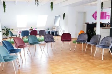 Hannover training rooms Loft Loft Room image 2