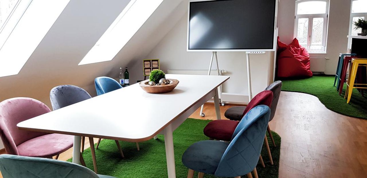 Hannover training rooms Loft Loft Room image 4