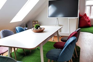 Hannover training rooms Loft Loft Room image 4