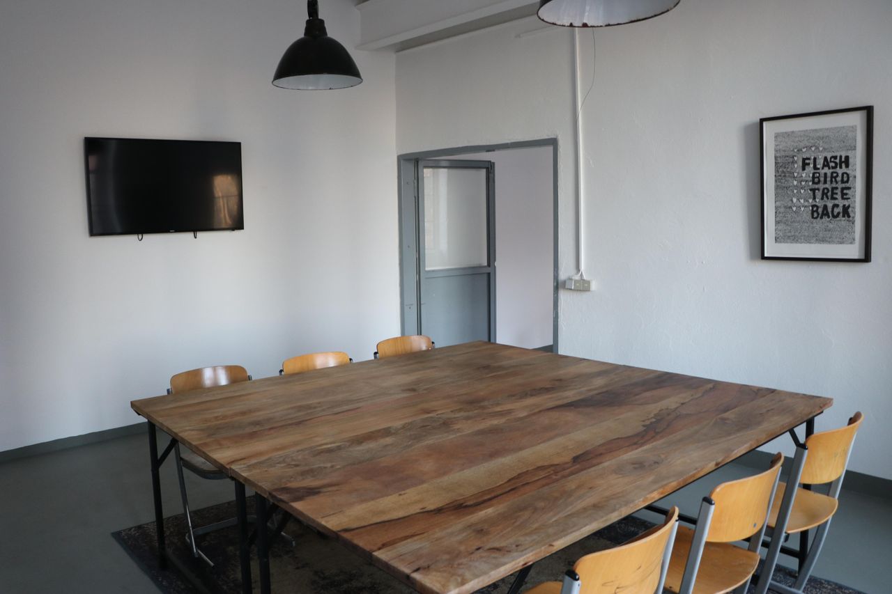 Berlin training rooms Meetingraum Room to Ignore Gravity image 9