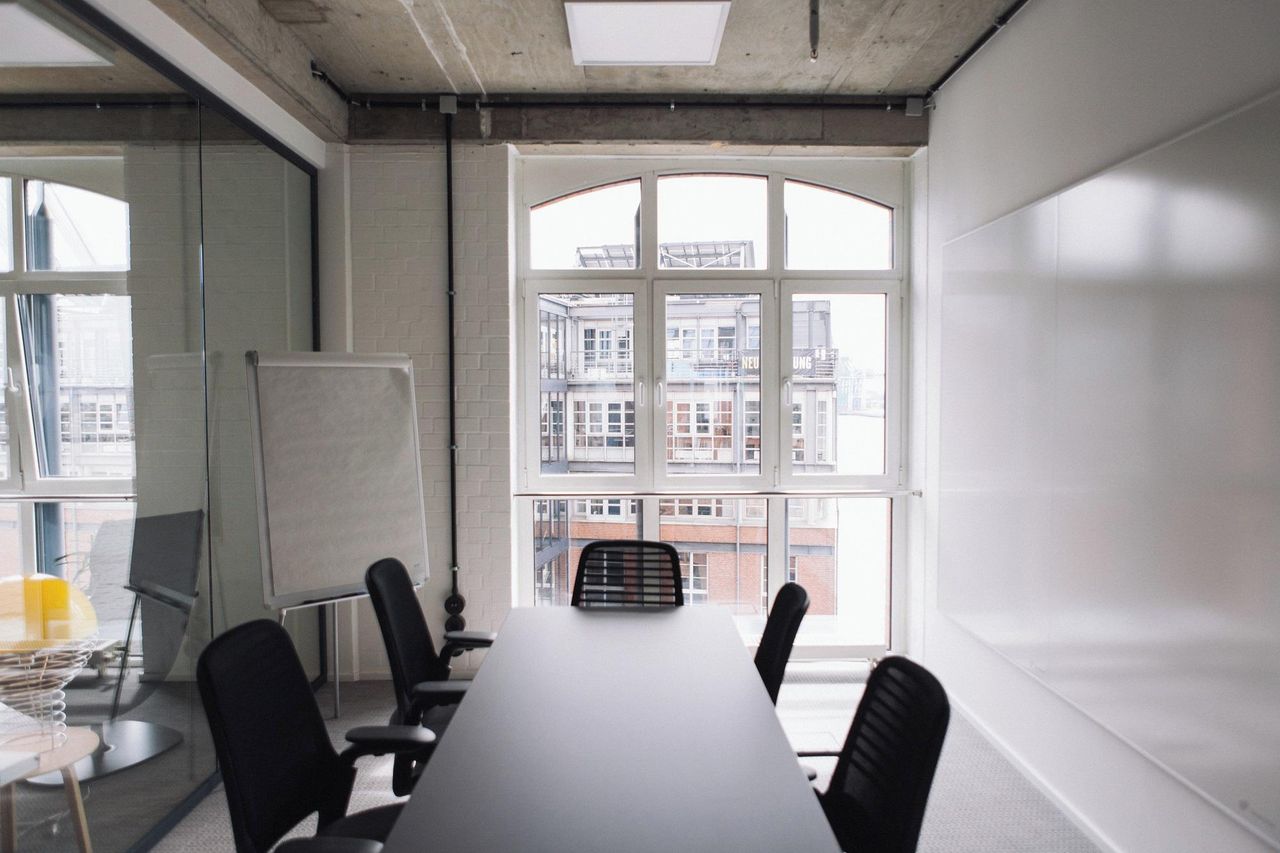 Hamburg training rooms Coworking Space stilwerk workspace Konferenzraum C1 image 14