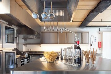 Zurich training rooms Kitchen studio Kitchen image 1